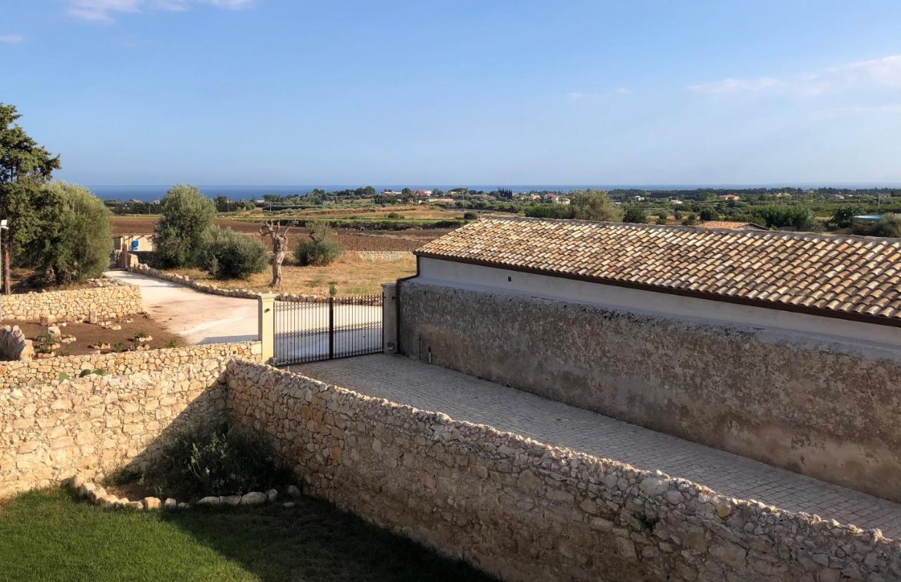 Ballium Luxury Relais Avola Exterior photo